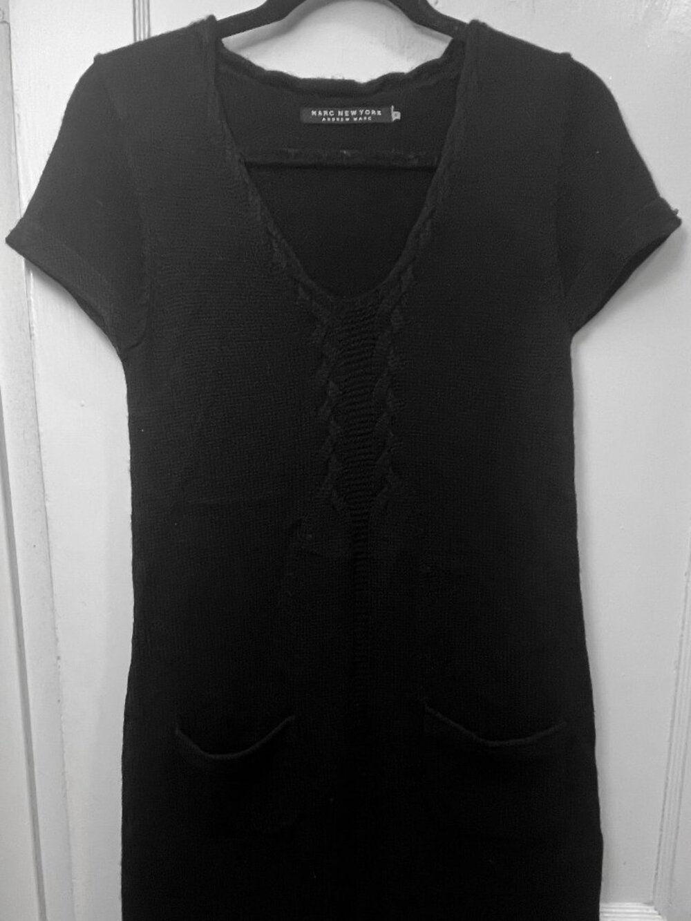 Marc New York V-Neck Cable Knit Shift Blk Sweater Dress with Pockets - Size Smal
